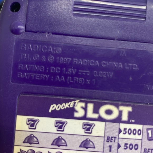 Vtg Radica Pocket Slots Handheld Battery Operated Electronic Gambling Fun Game - Picture 3 of 3